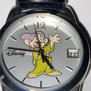 Vintage Disney watch. Rare Dopey silly hand wave  like new